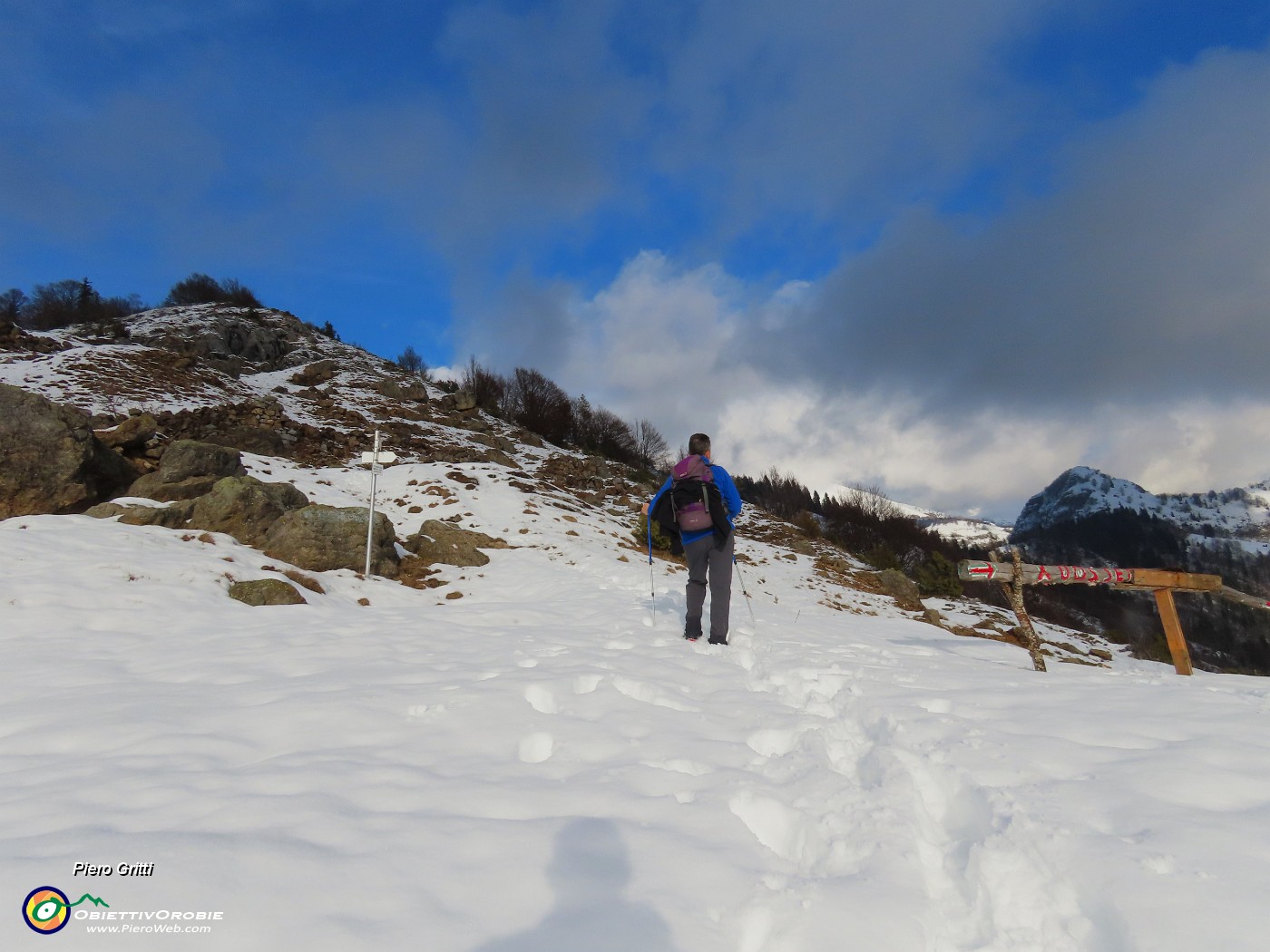 37 Qui terminano i pratoni e inizia il paesaggio delle ex-miniere di calamina.JPG